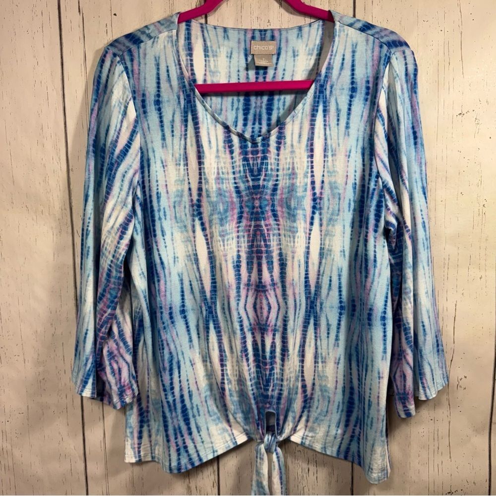 Chicos Womens Tie Front Tie Dye Blue Tee 3/4 Sleeve V Neck Stretch Casual Travel